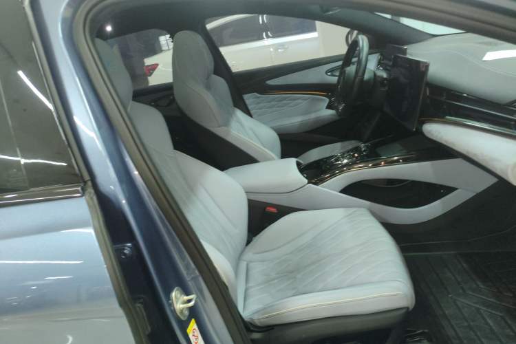 Used BYD Seal 2022 550 km Standard Range Rear-Wheel Drive Prestige Version
