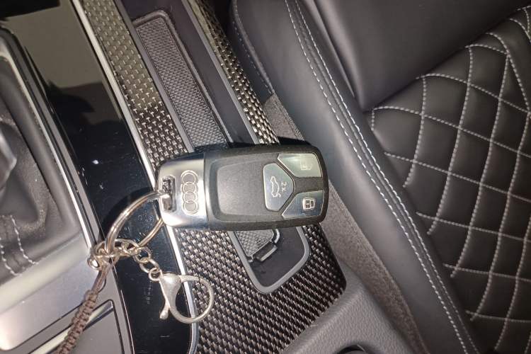 Used Audi Q5L Sportback 2022 40 TFSI Fashion Model