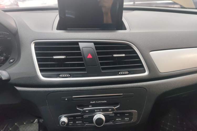 Used Audi Q3 2017 30 TFSI Fashion Model
