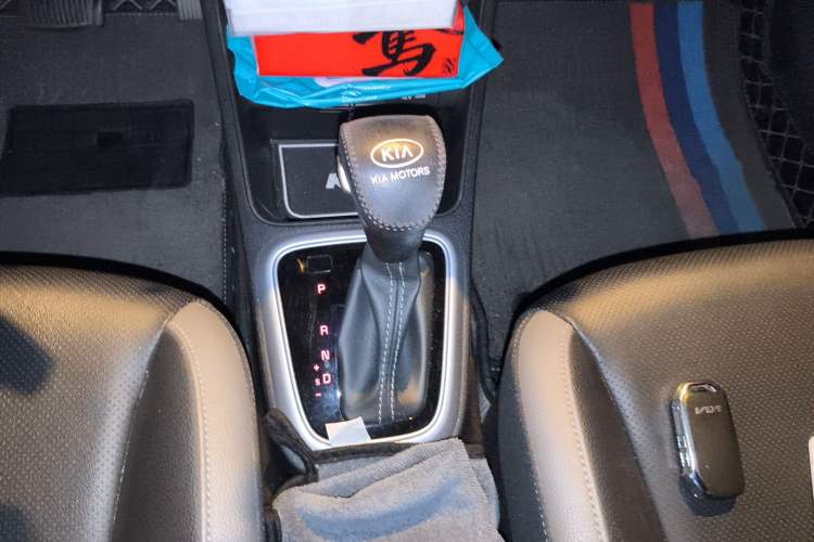 Used Kia kx1 Stonic 2021 1.4L CVT Sunroof Model
