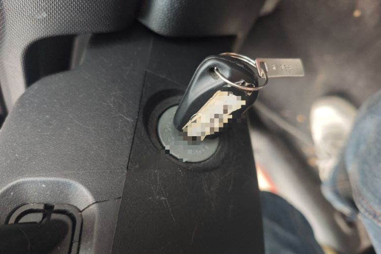 Used Changan CX20 2014 1.4L IMT Sunroof Navigation Version China V Standard
