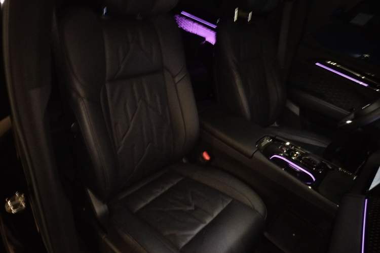 Used Zeekr 009 2024 7-Seater Aisle Version 108 kWh
