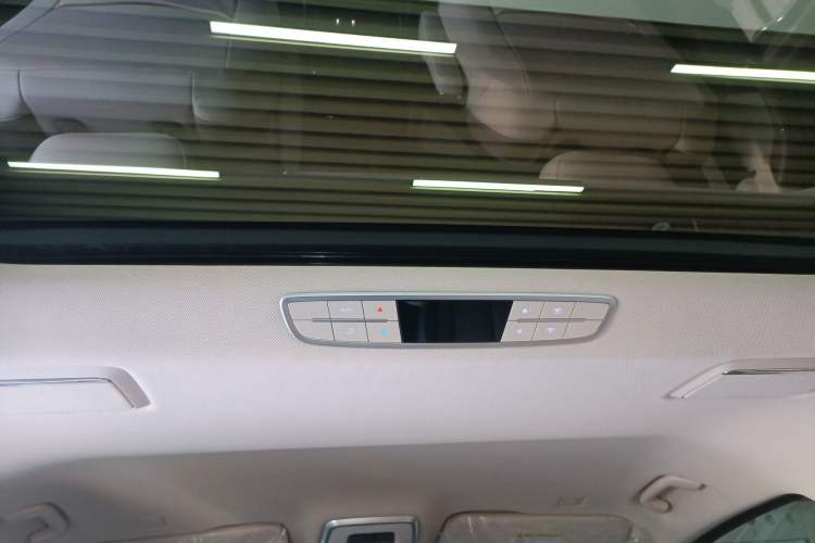 Used Bestune M9 2023 2.0T Ultimate Edition
