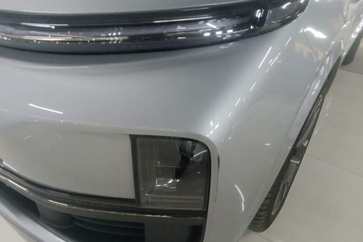 Used Li Auto L8 2025 Ultra Smart Refreshed Edition
