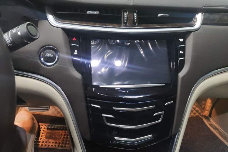 Used Cadillac XTS 2015 28T Comfort Model
