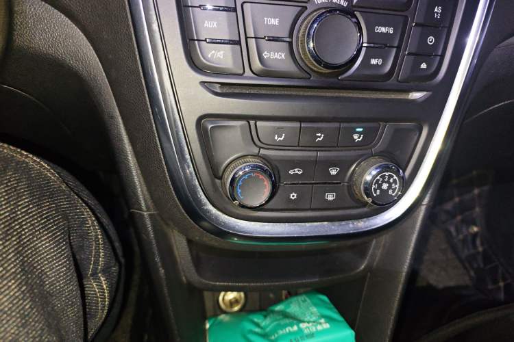 Used Buick Encore 2014 1.4T Manual Two-Wheel Drive Urban Advanced Model
