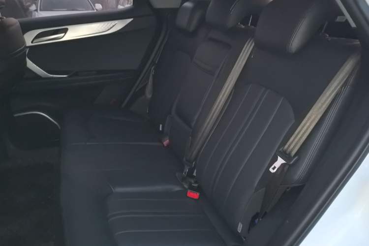 Used Soueast DX7 2019 1.5T Automatic Smart Connect Flagship Edition China VI Standard
