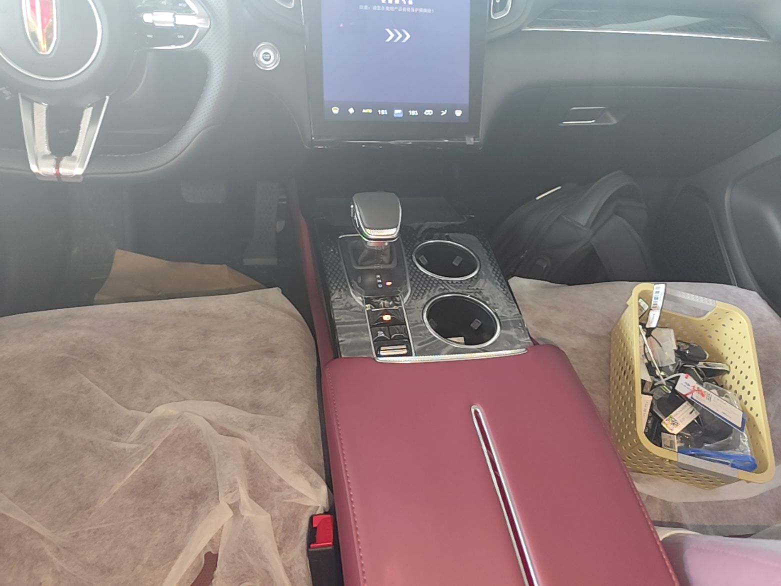 Hongqi HS3 PHEV 2025 Model 125km Jingwei 2 Millionth Anniversary Edition — снимка 16