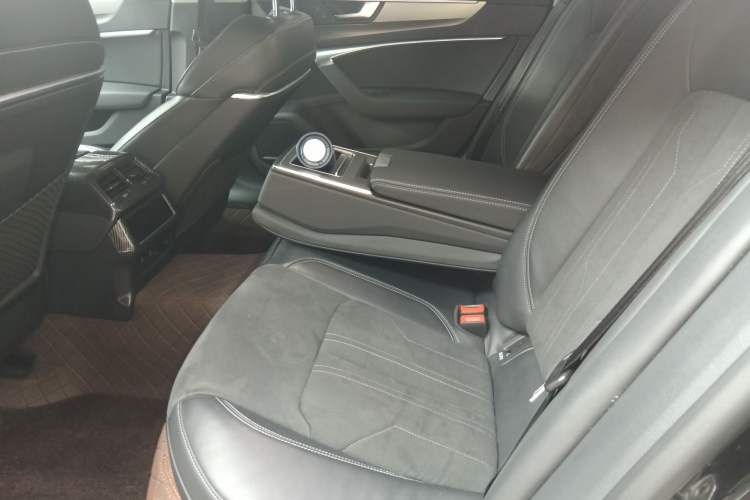 Used Audi A7L 2024 45TFSI S-line Dream-Building Edition Flow Crystal Package