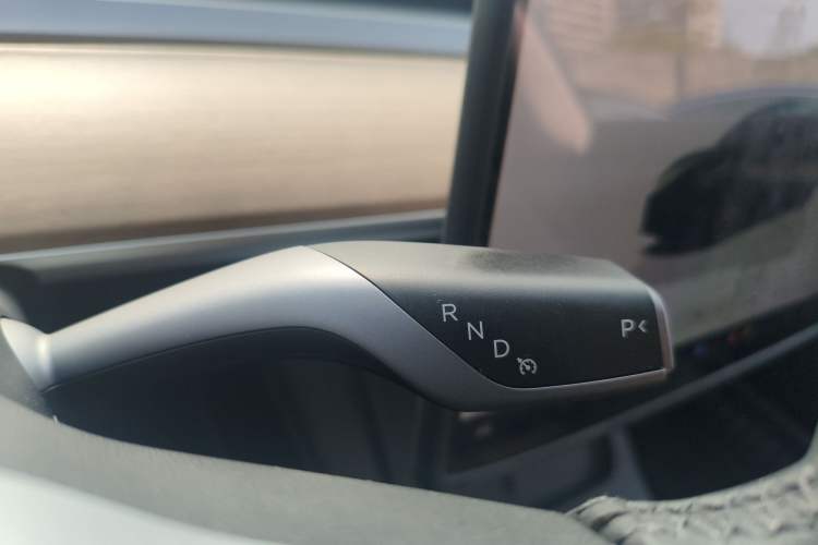 Used Tesla Model 3 2022 Performance High-Performance All-Wheel-Drive Version Gear Lever