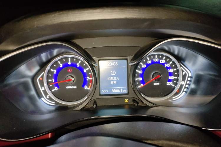 Used BAIC Senova X35 2016 1.5L Manual Elite Edition Odometer Close Up