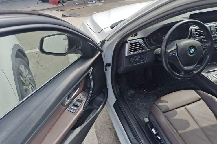 Used BMW 3 Series 2019 320Li Fashion Model
