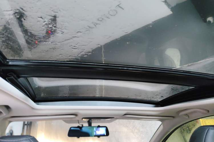 Used Honda Vezel 2020 1.5L CVT Pioneer Edition
