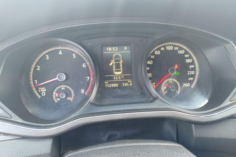 Used Volkswagen Passat 2016 330TSI DSG Luxury Edition
