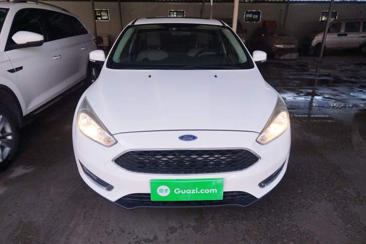 Used Ford Focus 2015 Hatchback 1.6L Automatic Fashion Edition Front