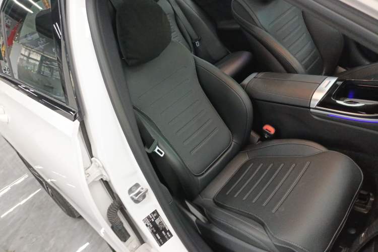 Used Mercedes-Benz C-Class 2025 C 260 L Obsidian Night Sport Edition Right Front Seat