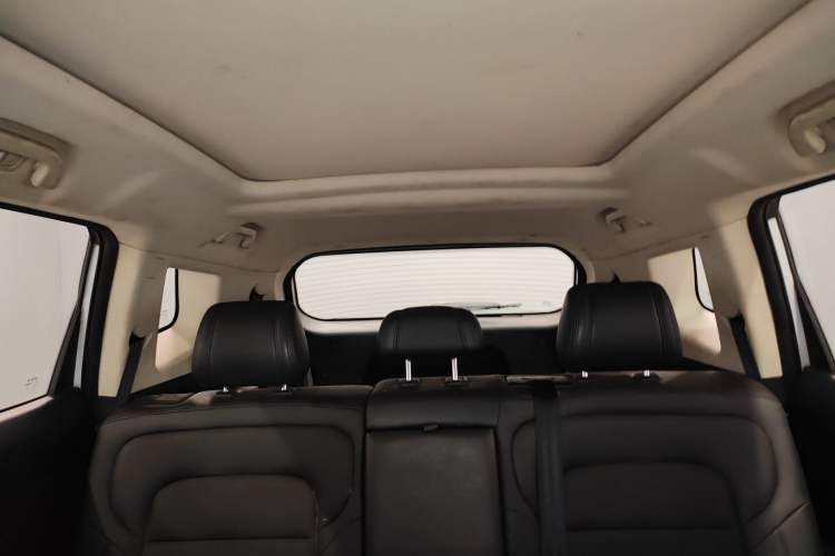 Used Sinotruk VGV U70 2020 1.5T Automatic Smart Luxury 7-Seater Headliner