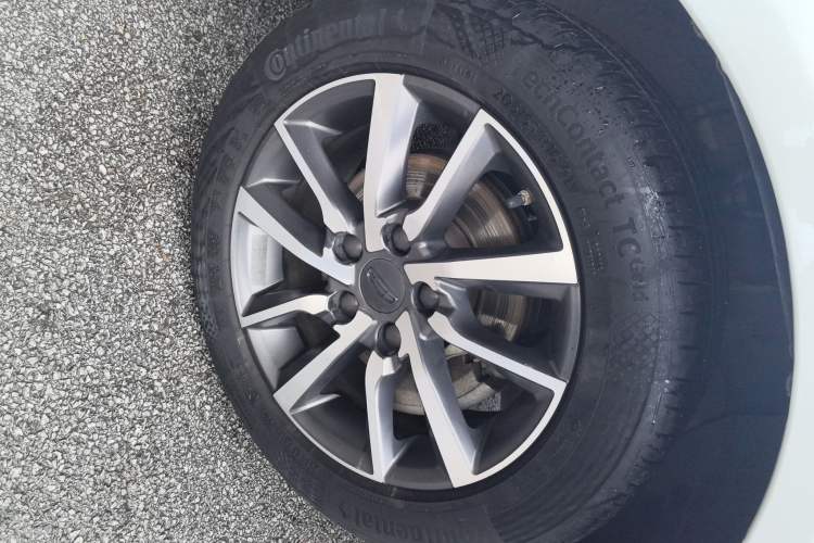 Used Geely Auto Emgrand 2019 Leading Edition 1.5L CVT Upward Asian Games Edition China VI
