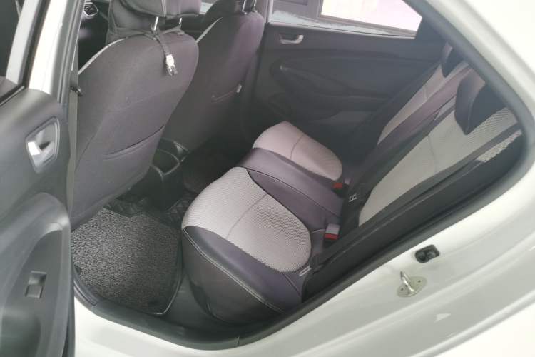 Used Hyundai Verna (older generation) 2017 1.4L Automatic YueXiang Edition China V-standard