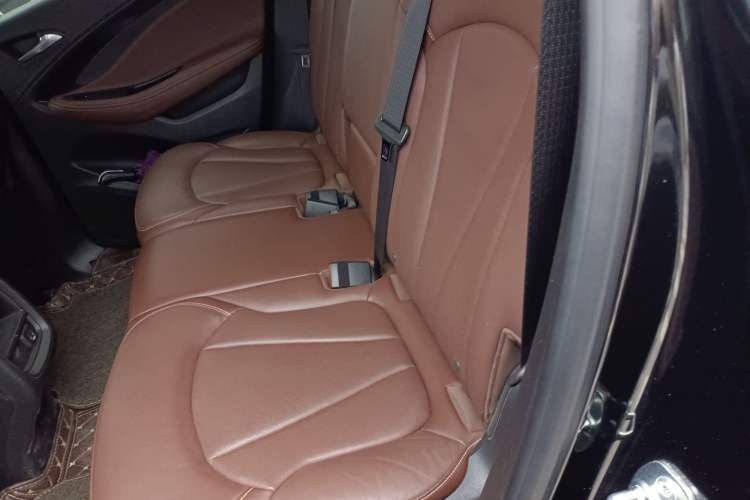 Used Buick Envision 2019 28T All-Wheel-Drive Versatile Sport Flagship Model China VI Standard Left Rear Seat