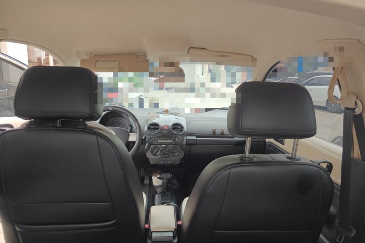 Used Volkswagen Beetle 2010 1.6 AT