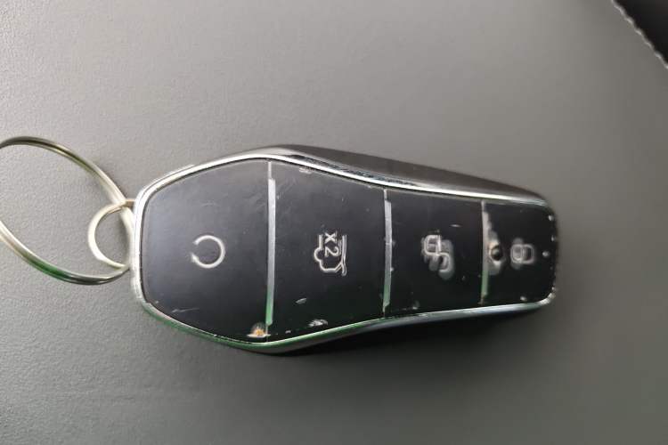 Used BYD Qin PLUS 2025 EV Smart Drive Edition 420KM Leading Model Vehicle Key