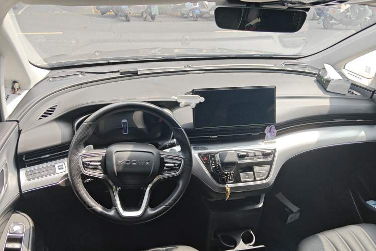 Used Roewe iMAX8 2021 400TGI Supreme Series Ultimate Edition Center Console