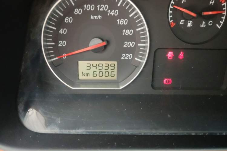 Used Jinbei Grace 2016 2.0L Classic Edition Standard Model Long Wheelbase 9 Seats
