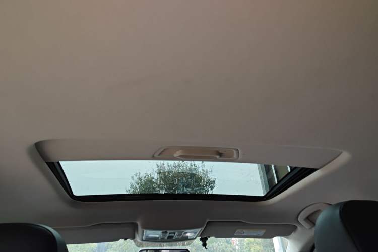 Used Volkswagen Lavida 2021 1.5L Automatic Comfort Edition Headliner