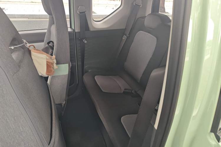 Used Wuling Hongguang MINIEV 2021 Macaron Fashion Edition Lithium-Ion Battery
