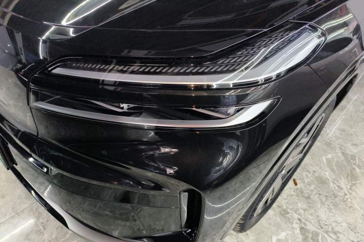 Used ONVO Luxeed L90 2025 Model—Max Six-Seater Version
