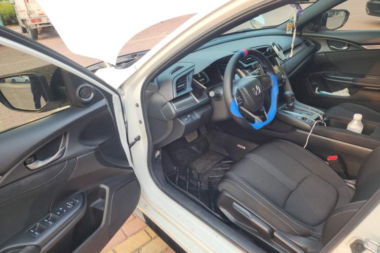 Used Honda Civic 2021 HATCHBACK 220TURBO CVT New Trendsetter