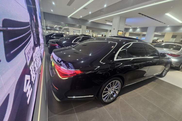 Used Mercedes-Benz S-Class 2023 Updated S 400 L Business Version Rear Right 45 Deg