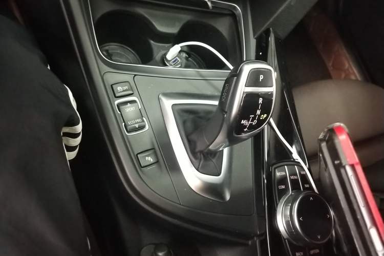 Used BMW 3 Series 2018 320Li Leading Model M Sport Package Gear Lever