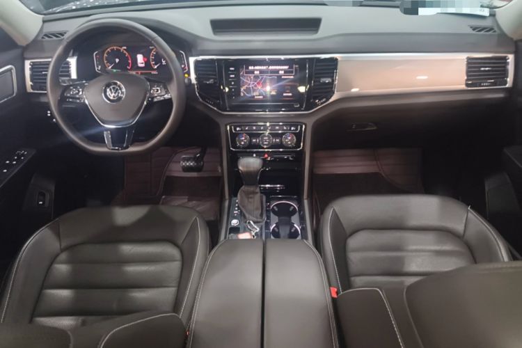 Used Volkswagen Teramont 2020 330TSI Two-Wheel-Drive Luxury Edition China VI Standard Center Console