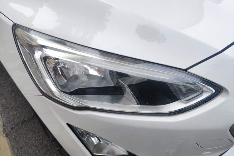 Used Ford Focus 2019 Sedan EcoBoost 180 Automatic Trend Edition