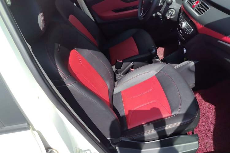 Used Haval H1 2016 Blue Label 1.5L AMT Luxury Model