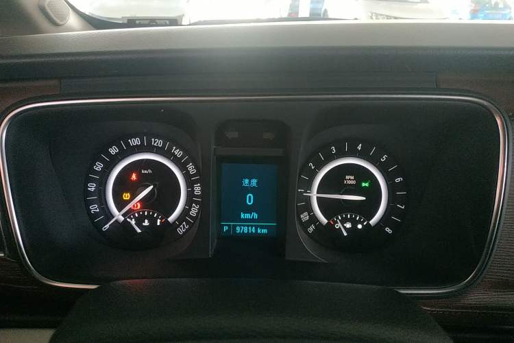 Used Buick GL8 2018 28T Comfort Model China VI Standard