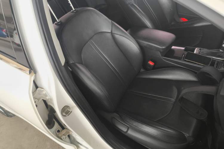 Used Kia K5 2016 1.6T Automatic LUX