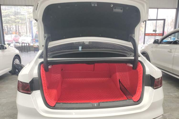 Used BYD Qin PLUS 2024 HONOR Edition DM-i 55KM Leading Model
