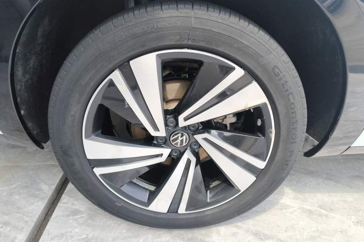 Used Volkswagen Tavendor 2023 380TSI Four-Wheel Drive R-Line Cruise Edition
