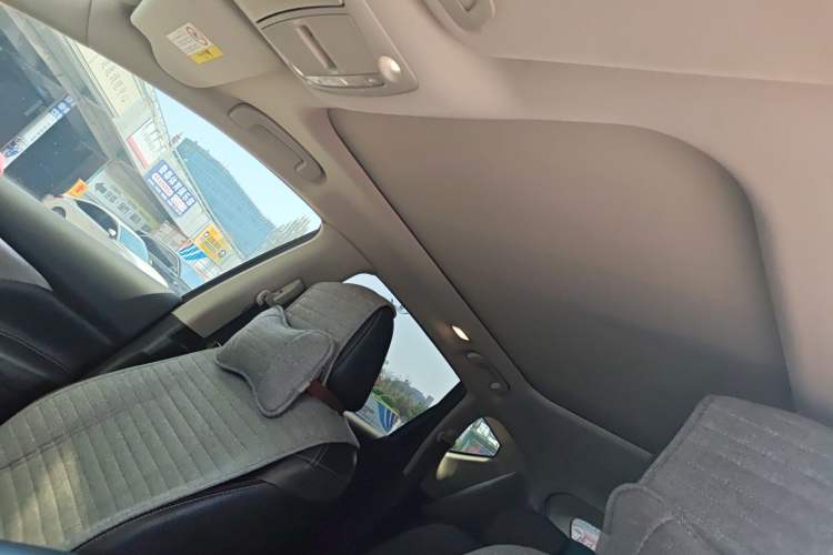 Used Nissan Murano 2021 2.5L XL Two-Wheel Drive Smart Connect Luxury Edition Headliner