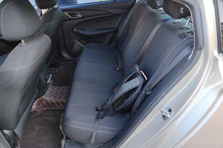 Used Roewe i5 2019 1.5L Automatic 4G Connected Langyue Edition