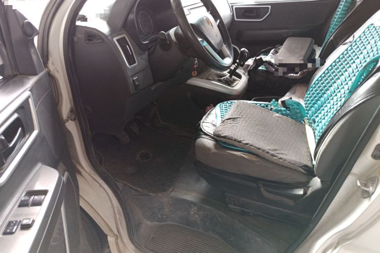 Used Jinbei Hiace King 2021 2.0L City Transport King Series Express Model Standard Top 6-Seater 1TZS Driver Seat