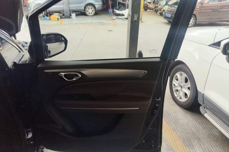 Used GAC Trumpchi M6 2023 PRO 270T DCT Luxury Edition