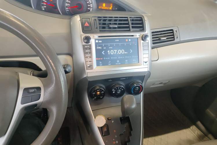 Used Toyota Verso 2014 Starlight 180E CVT Elite Edition