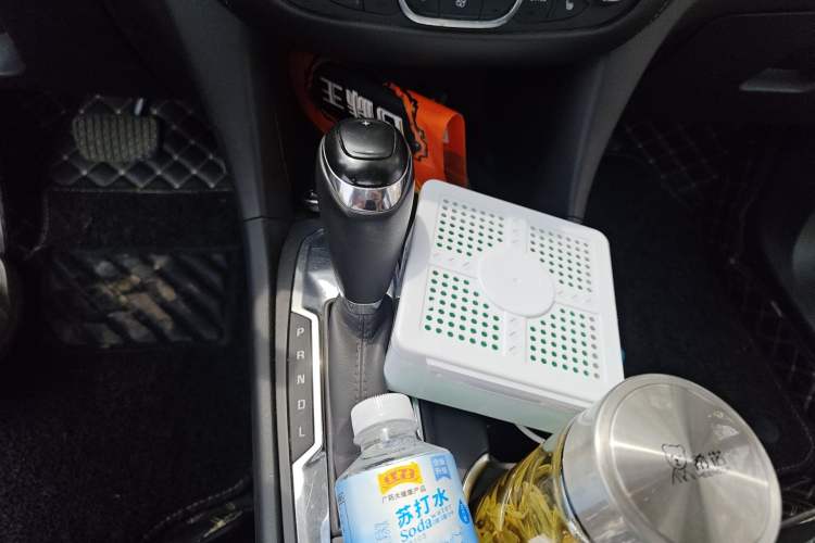 Used Chevrolet Equinox 2018 535T Automatic YuJie Edition Gear Lever