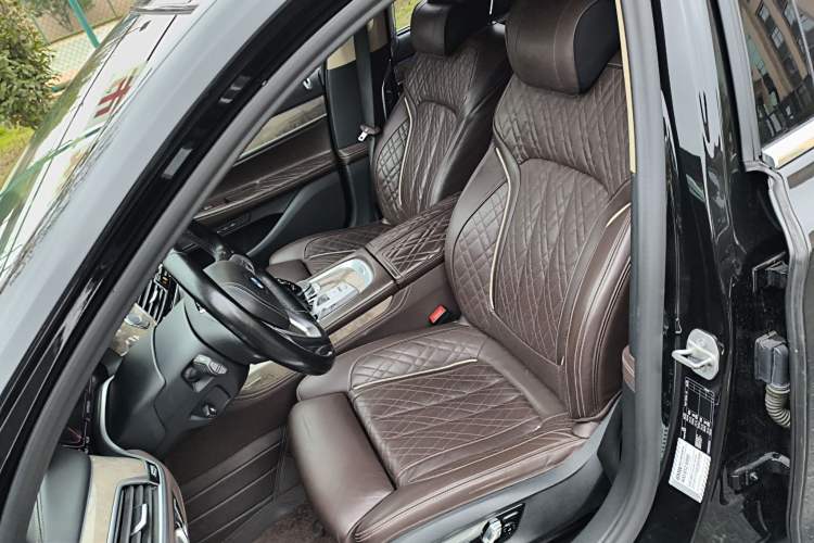 Used BMW 7 Series 2019 Restyled 740Li Leading Luxury Package Left Front Seat