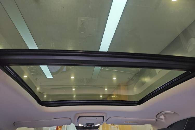 Used Hongqi HS7 PHEV 2024 2.0T PHEV Four-Wheel Drive Flagship Edition 6 Seats Headliner