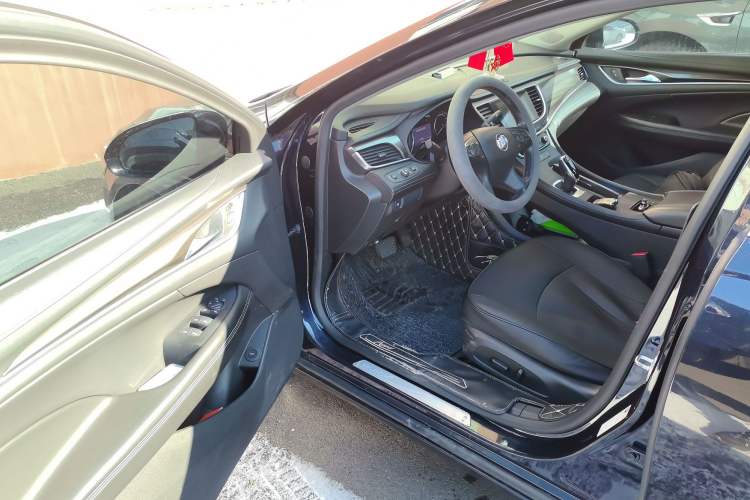 Used Buick LaCrosse 2021 652T Luxury Model
